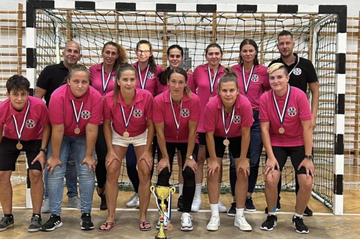 Kellemes élménnyel gyarapodtak az SVSE női futsal csapatának tagjai